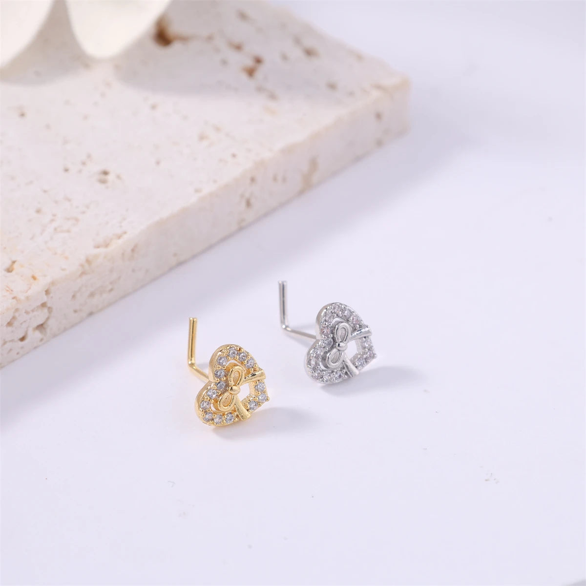 Bow & Glow Nose Stud